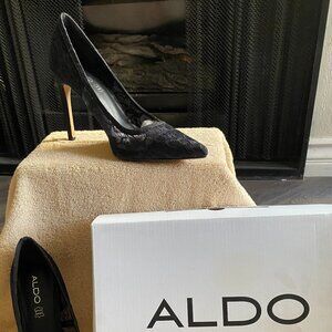 Black Lace Heel